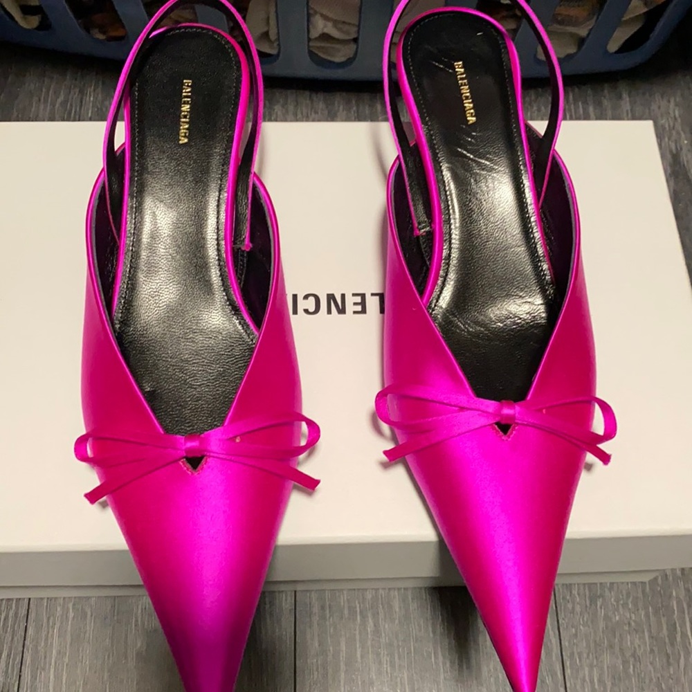 Hot pink Balenciaga heels🌸💕
